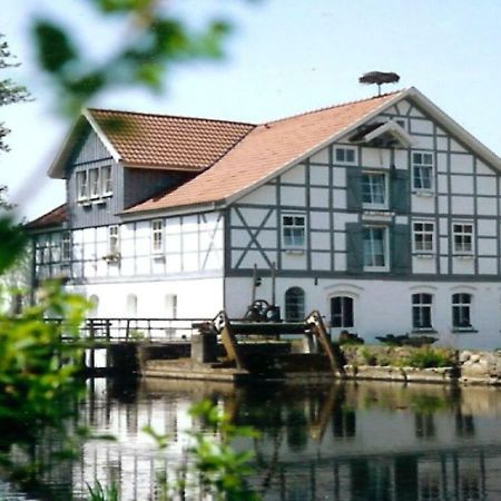 Wipperaublick In Der Oldenstaedter Wassermuehle 울첸 외부 사진