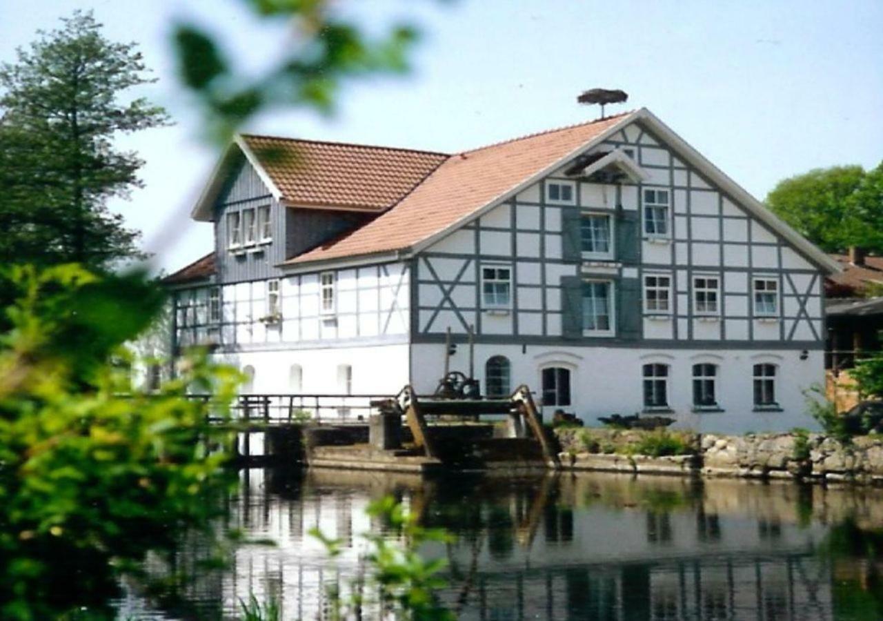 Wipperaublick In Der Oldenstaedter Wassermuehle 울첸 외부 사진